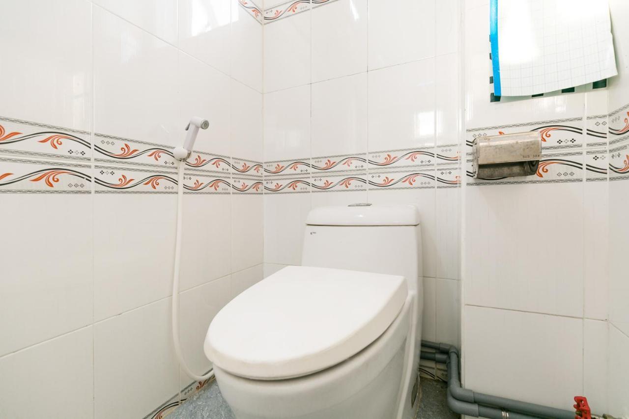 Spot On 691 Little England Homestay Đà Nẵng Exterior foto